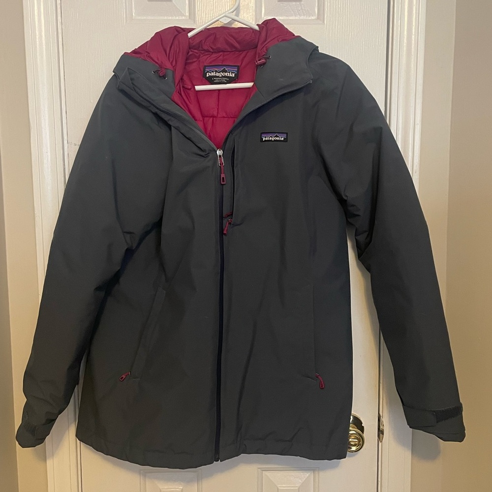 Patagonia Women's Insulated Powder Town Jacket- boarding jacket